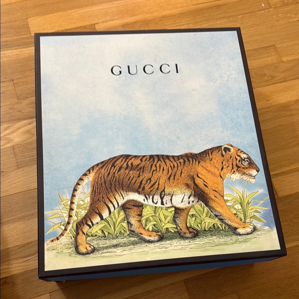 Gucci Blue and Brown Tiger box